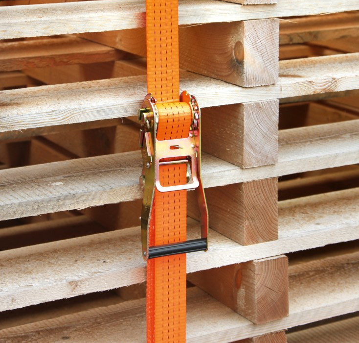 Knott 450kg Seilwinde mit 10m Stahlseil und schwarzem Gehäuse-990014343 Knott 450kg Seilwinde mit 10m Stahlseil und schwarzem Gehäuse-990014343